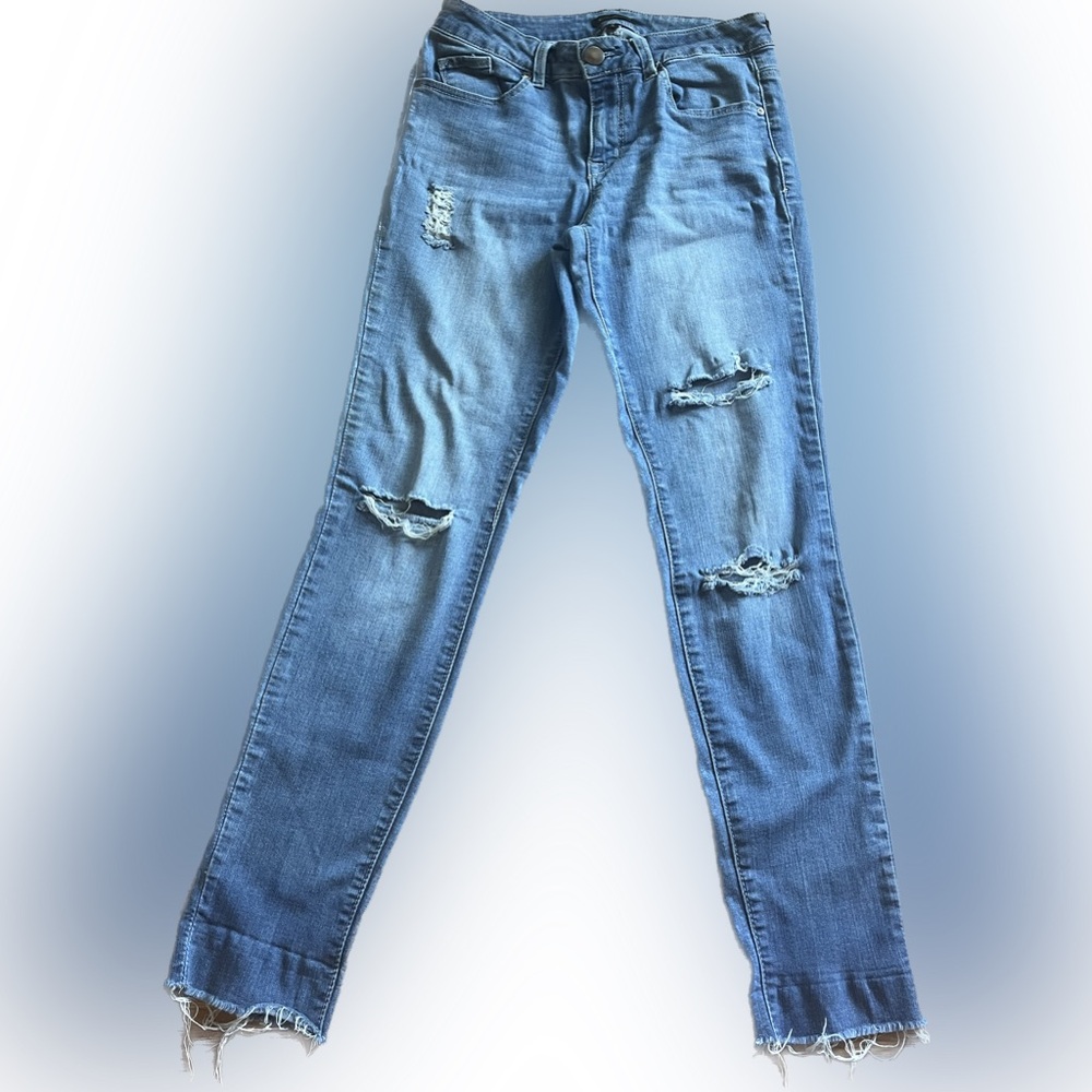 Catherine Malandrino Jeans Women’s Size 6 Blue Denim Distressed Skinny